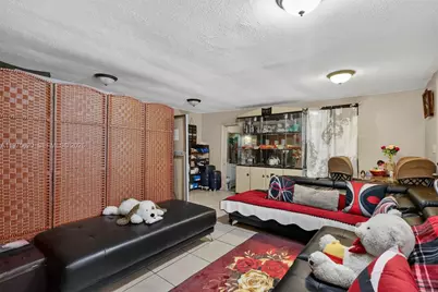 834 NW 115th St, Miami, FL 33168 - Photo 37