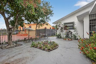 834 NW 115th St, Miami, FL 33168 - Photo 5