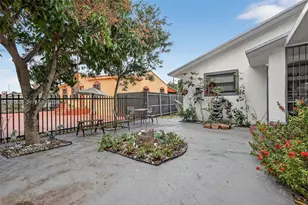 834 NW 115th St, Miami, FL 33168 - Photo 5