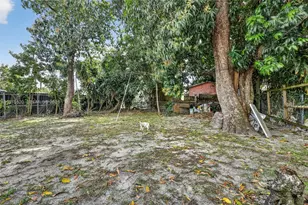 834 NW 115th St, Miami, FL 33168 - Photo 41