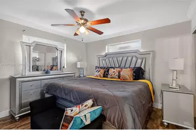 834 NW 115th St, Miami, FL 33168 - Photo 13