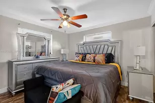 834 NW 115th St, Miami, FL 33168 - Photo 13