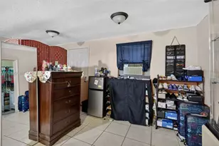 834 NW 115th St, Miami, FL 33168 - Photo 35