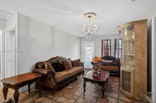 834 NW 115th St, Miami, FL 33168 - Photo 11
