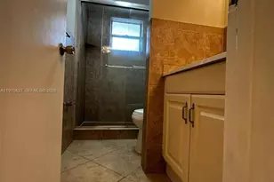 1100 NE 1st Ct, Hallandale Beach, FL 33009 - Photo 7