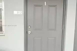 1100 NE 1st Ct, Hallandale Beach, FL 33009 - Photo 9