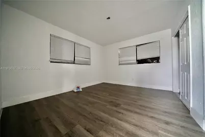 3376 NW 49th St #B, Miami, FL 33142 - Photo 9