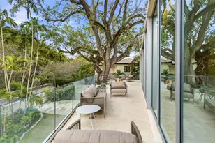 1616 Onaway Dr, Miami, FL 33133 - Photo 65