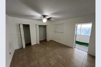 4365 W 1st Ave, Hialeah, FL 33012 - Photo 5
