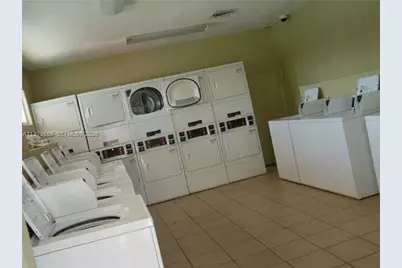 1800 Sans Souci Blvd #312, North Miami, FL 33181 - Photo 11