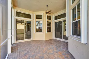 2458 Greenbrier Ct, Weston, FL 33327 - Photo 31