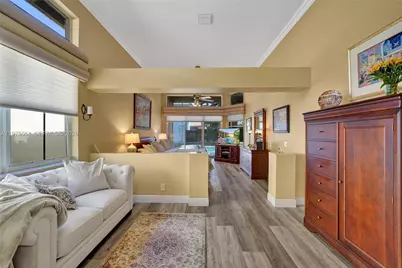 2458 Greenbrier Ct, Weston, FL 33327 - Photo 21