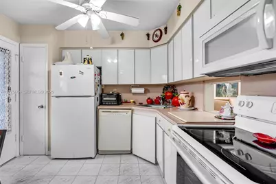 1530 NE 191st St #105, Miami, FL 33179 - Photo 9