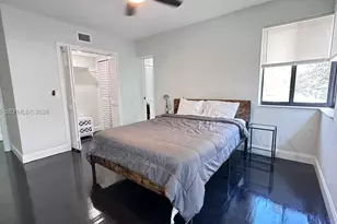 320 SW 29th Rd, Miami, FL 33129 - Photo 9