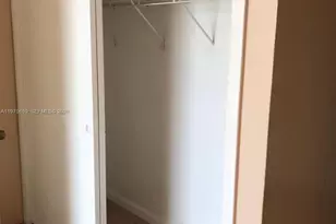 16751 NE 9th Ave, North Miami Beach, FL 33162 - Photo 5