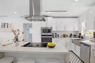 920 NE 159th St, North Miami Beach, FL 33162 - Photo 63