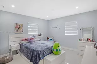 920 NE 159th St, North Miami Beach, FL 33162 - Photo 49