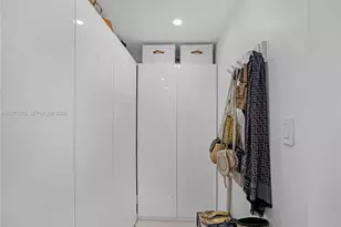 920 NE 159th St, North Miami Beach, FL 33162 - Photo 73