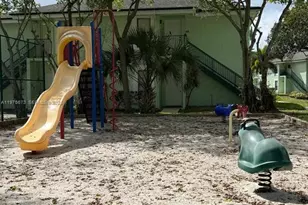 3965 NW 87th Ave, Sunrise, FL 33351 - Photo 27