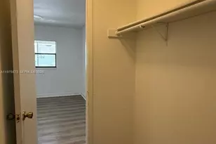 3965 NW 87th Ave, Sunrise, FL 33351 - Photo 17