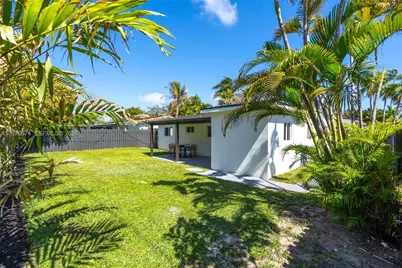 4401 NE 13th Ave, Oakland Park, FL 33334 - Photo 25