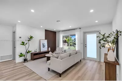 4401 NE 13th Ave, Oakland Park, FL 33334 - Photo 5