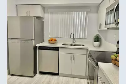 1971 NW 96th Ter #9F, Pembroke Pines, FL 33024 - Photo 3