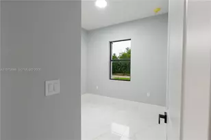 4703 Elva Ave S, Lehigh Acres, FL 33976 - Photo 9