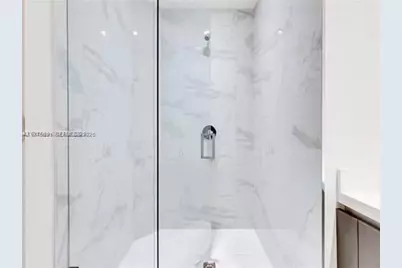 851 NE 1st Ave #3000, Miami, FL 33132 - Photo 9