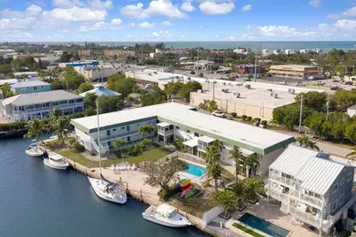 5301 Ocean Ter #1, Marathon, FL 33050 - Photo 1