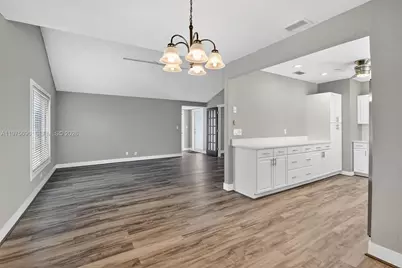 11120 NW 26th Pl, Sunrise, FL 33322 - Photo 7