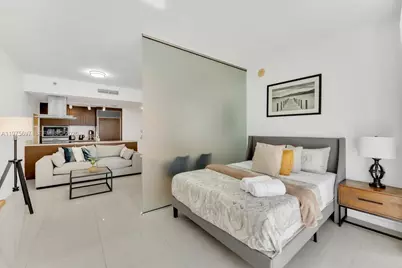 485 Brickell Ave #1807, Miami, FL 33131 - Photo 13