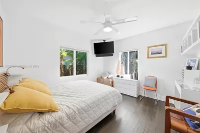 2190 SW 20th St, Miami, FL 33145 - Photo 21