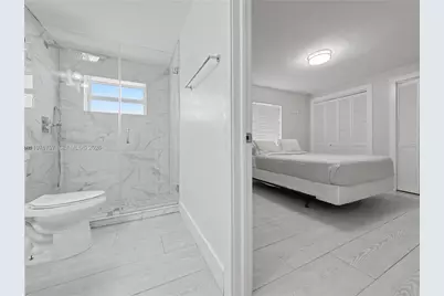 836 NW 33rd Ave, Miami, FL 33125 - Photo 45