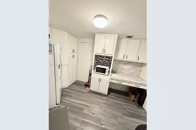 905 Brickell Bay Dr #1824, Miami, FL 33131 - Photo 9