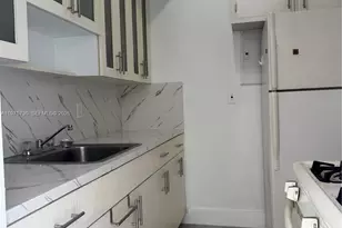 8420 Byron Ave, Miami Beach, FL 33141 - Photo 7