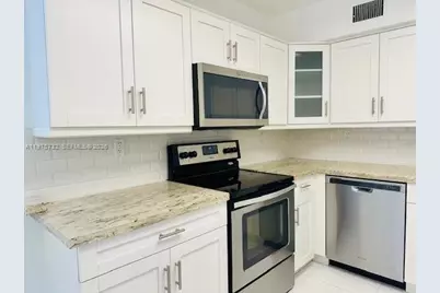 3530 Mystic Pointe Dr #1611, Aventura, FL 33180 - Photo 7