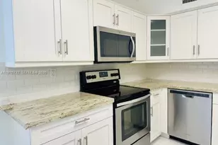 3530 Mystic Pointe Dr, Aventura, FL 33180 - Photo 7