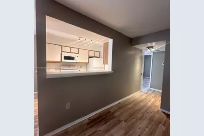 2667 NW 33rd St #2411, Oakland Park, FL 33309 - Photo 7