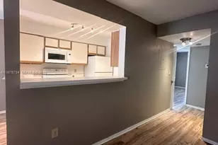 2667 NW 33rd St, Oakland Park, FL 33309 - Photo 7