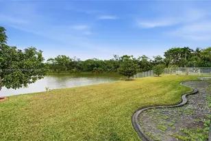 5250 King Arthur Ave, Davie, FL 33331 - Photo 39