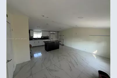 220 NE 12th Ave, Homestead, FL 33030 - Photo 9