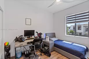 21018 NE 8th Ave, Miami, FL 33179 - Photo 33