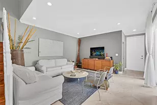 1425 Weeping Willow Way, Hollywood, FL 33019 - Photo 11