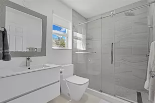 1425 Weeping Willow Way, Hollywood, FL 33019 - Photo 29