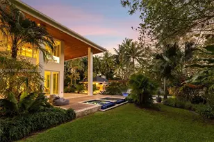 7150 W Lago Dr, Coral Gables, FL 33143 - Photo 7