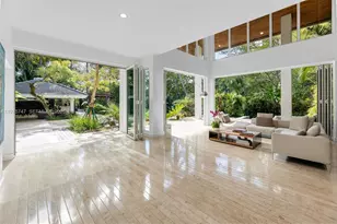 7150 W Lago Dr, Coral Gables, FL 33143 - Photo 11