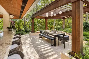 7150 W Lago Dr, Coral Gables, FL 33143 - Photo 29