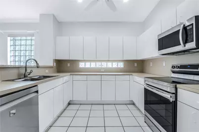 12109 NW 52nd Ct, Coral Springs, FL 33076 - Photo 13