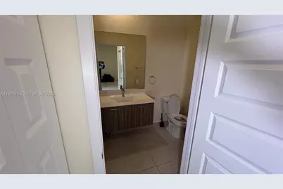 7915 NW 104th Ave #33, Doral, FL 33178 - Photo 17